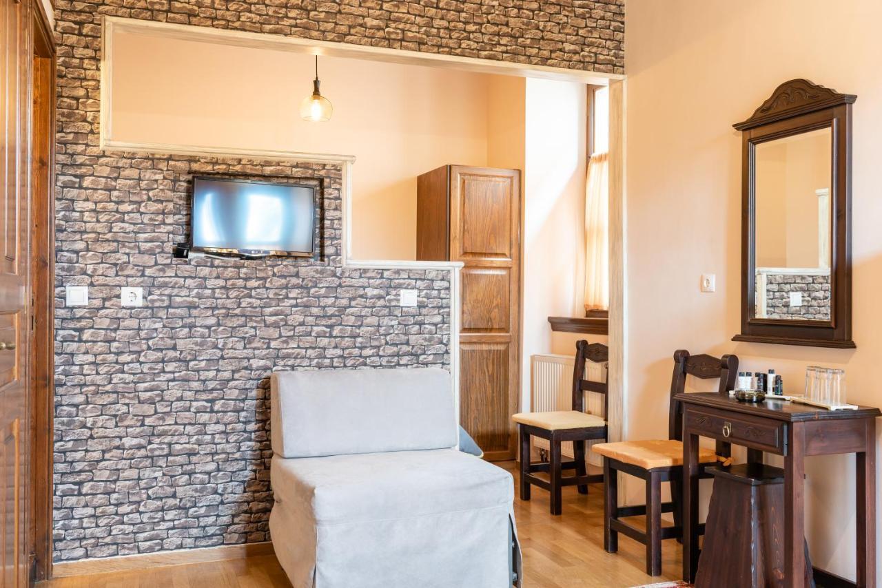 Kaza Guesthouse Dimitsana Eksteriør billede