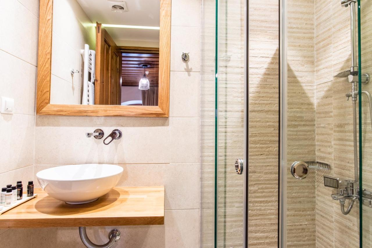 Kaza Guesthouse Dimitsana Eksteriør billede