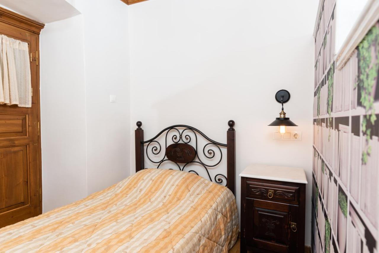 Kaza Guesthouse Dimitsana Eksteriør billede