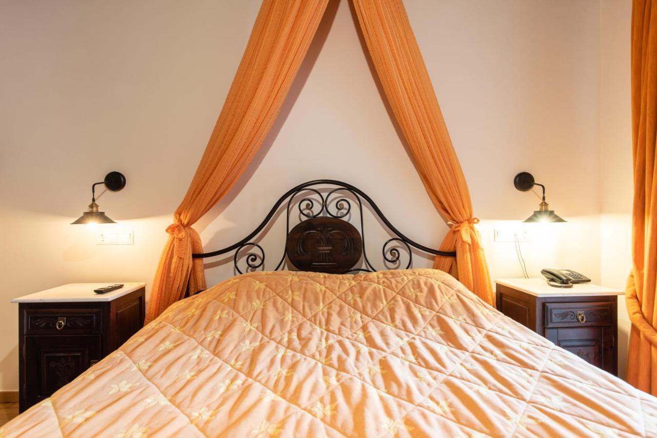 Kaza Guesthouse Dimitsana Eksteriør billede