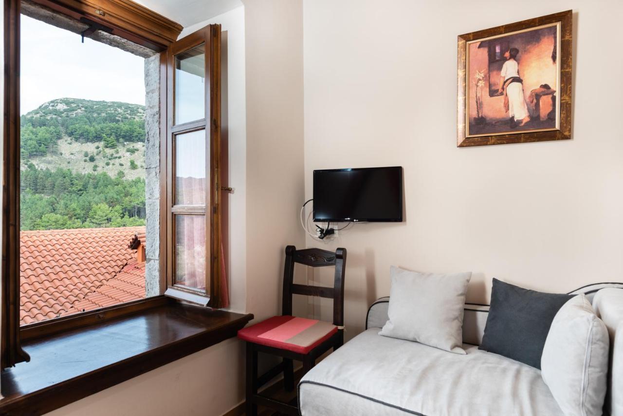 Kaza Guesthouse Dimitsana Eksteriør billede