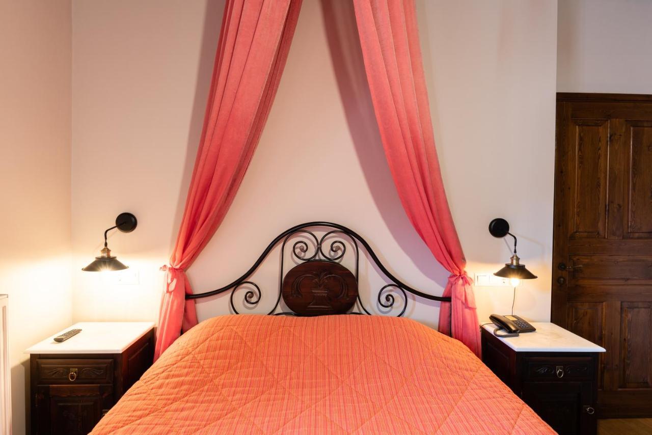 Kaza Guesthouse Dimitsana Eksteriør billede